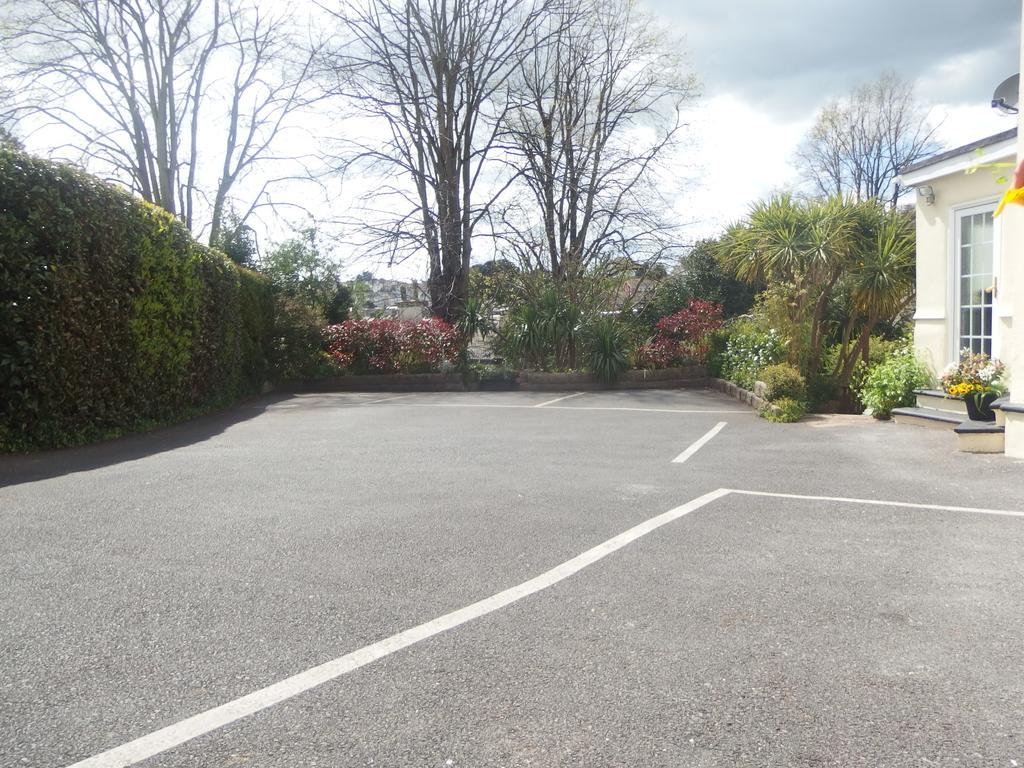 Carlton Court Bed & Breakfast Torquay Bagian luar foto